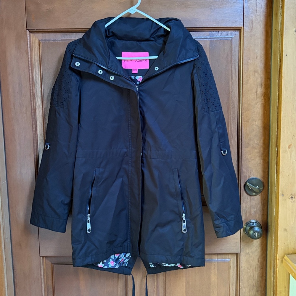 Betsey Johnson Vibrant Black and White Coat Size Small